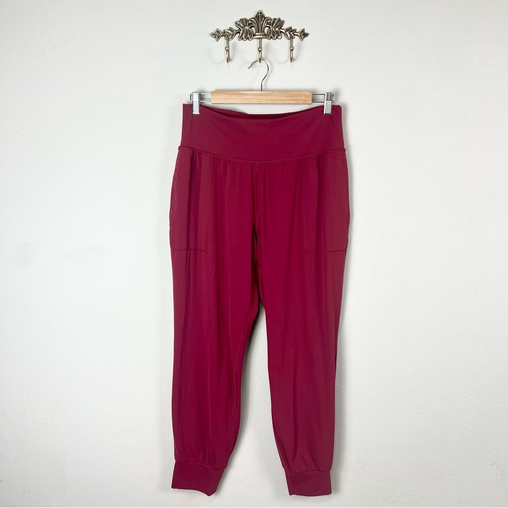 Athleta Salutation Jogger Pants Burgundy Red Women's Size Large